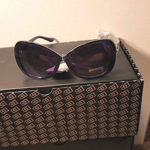 Designer sunglasses - Picture 6 of 8